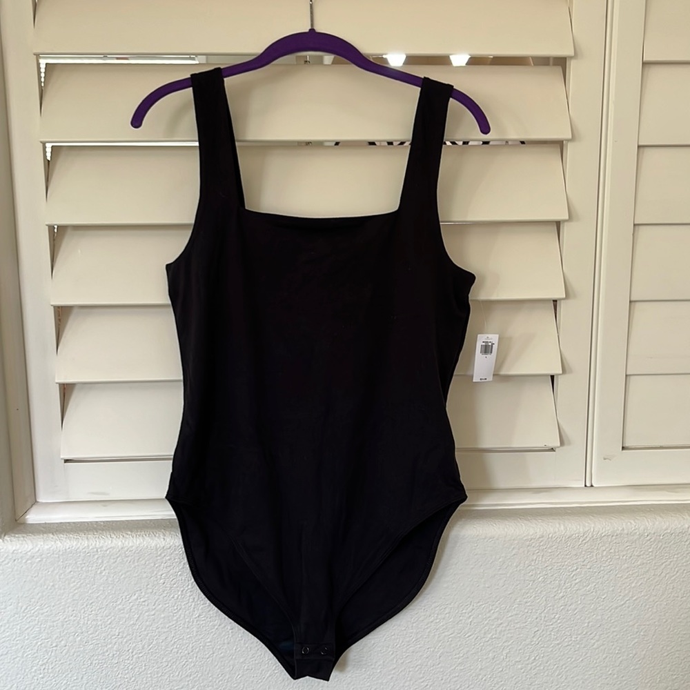 NWT Women’s Square Neck Bodysuit-Large